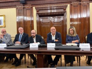 La SERAM participa en la presentación del Informe Communis MedTech 2025 de iSanidad